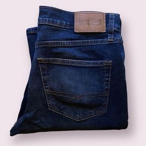 Mens Signature Levi Strauss & Co Slim fit denim jeans.